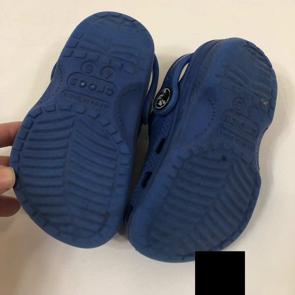 Blue crocs - Picture 6 of 6
